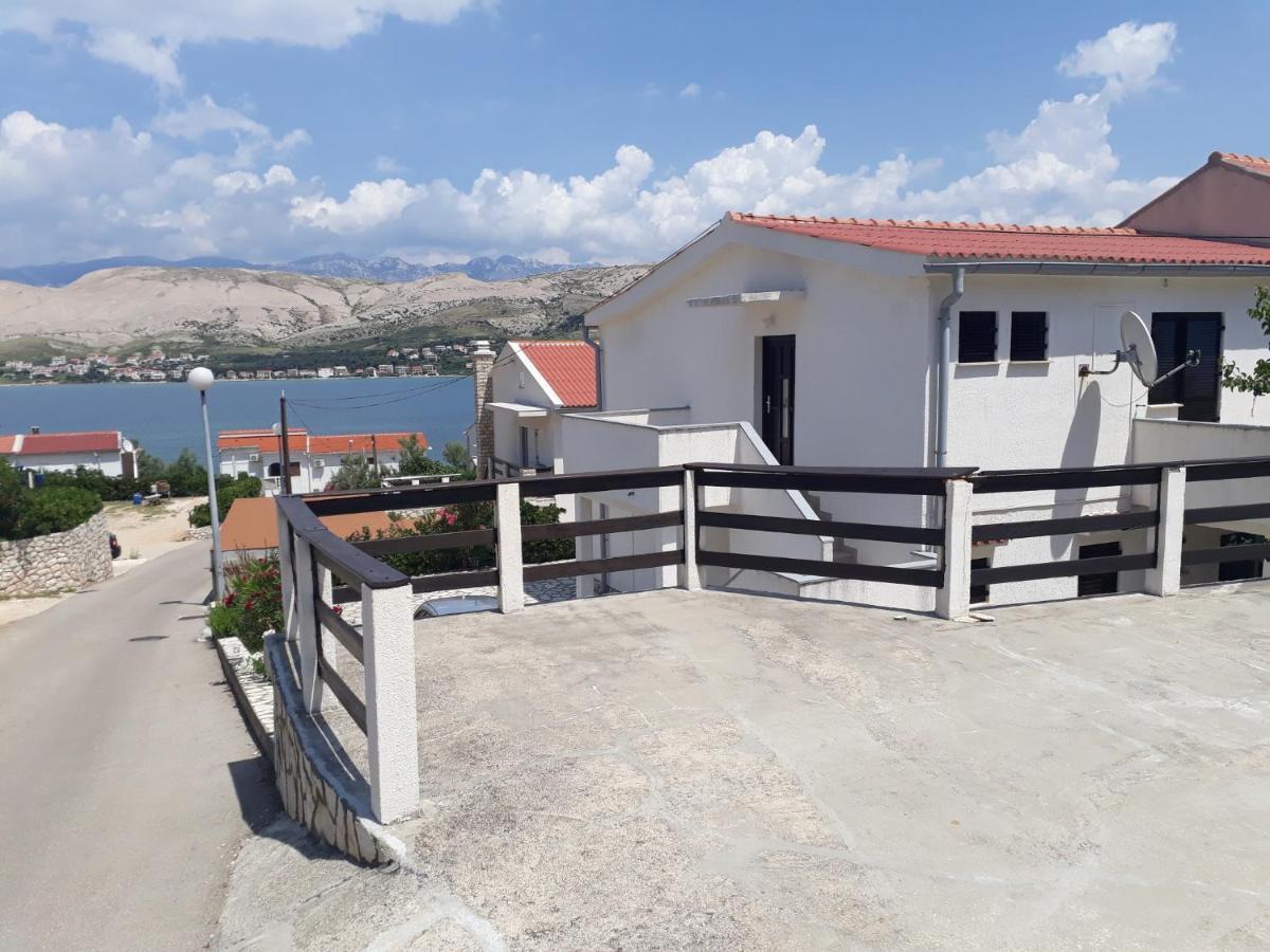Apartments Sandi Pag Town Exterior photo