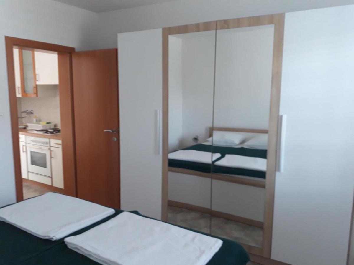 Apartments Sandi Pag Town Room photo